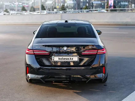 BMW 530 2024 года за 38 000 000 тг. в Алматы – фото 2