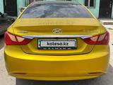Hyundai Sonata 2011 года за 4 500 000 тг. в Жаркент – фото 2