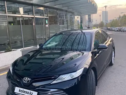 Toyota Camry 2019 года за 13 800 000 тг. в Алматы – фото 9
