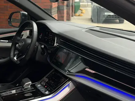 Audi Q8 2022 года за 39 990 000 тг. в Астана – фото 28