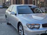 BMW 745 2005 года за 4 000 000 тг. в Актау – фото 3