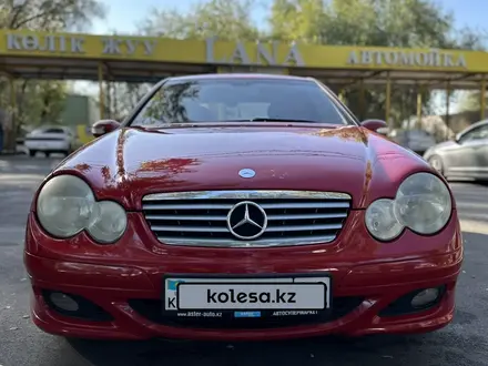Mercedes-Benz C 180 2005 года за 3 700 000 тг. в Алматы