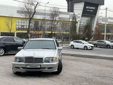 Mercedes-Benz C 230 1998 года за 3 300 000 тг. в Шымкент – фото 19