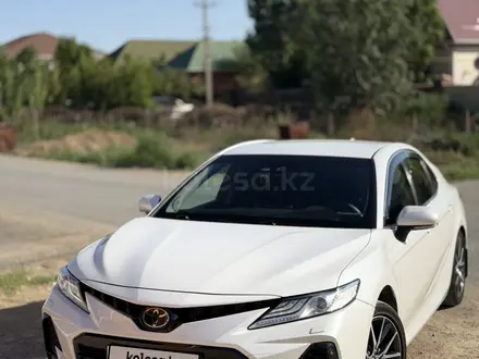 Toyota Camry 2022 года за 17 000 000 тг. в Кызылорда