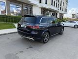 Mercedes-Benz GLS 450 2023 года за 57 900 000 тг. в Астана – фото 2