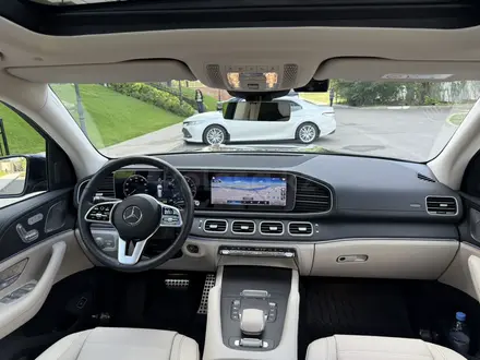 Mercedes-Benz GLS 450 2023 года за 57 900 000 тг. в Астана – фото 5