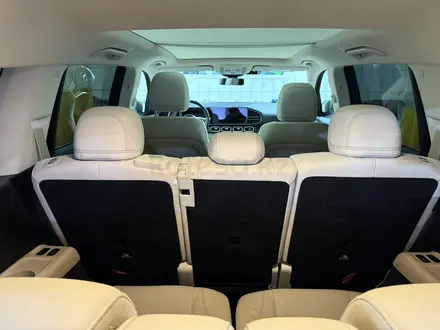 Mercedes-Benz GLS 450 2023 года за 57 900 000 тг. в Астана – фото 13