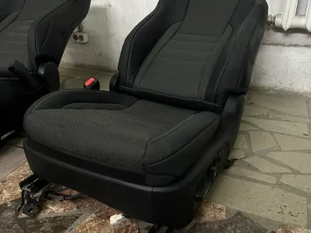 Салон два сиденья перед RX F SPORT за 400 000 тг. в Караганда – фото 3