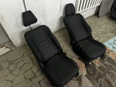 Салон два сиденья перед RX F SPORT за 400 000 тг. в Караганда – фото 6