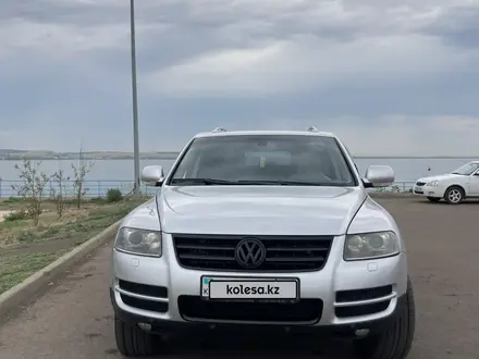 Volkswagen Touareg 2006 года за 7 000 000 тг. в Алматы – фото 5