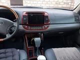 Toyota Camry 2005 года за 4 600 000 тг. в Атырау – фото 5