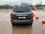 Hyundai Tucson 2007 года за 5 200 000 тг. в Уральск – фото 2