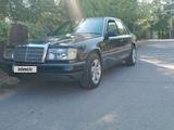 Mercedes-Benz E 200 1992 годаfor1 400 000 тг. в Алматы