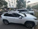 Toyota RAV4 2022 годаүшін15 900 000 тг. в Алматы – фото 3