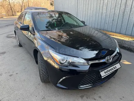 Toyota Camry 2015 года за 10 000 000 тг. в Алматы