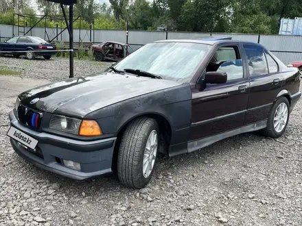 BMW 316 1993 года за 1 400 000 тг. в Караганда – фото 2