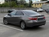 Toyota Camry 2017 года за 11 800 000 тг. в Алматы – фото 2