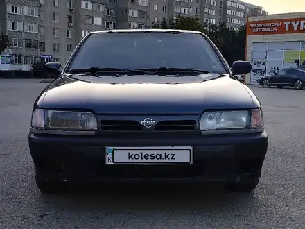 Nissan Primera 1992 года за 870 000 тг. в Актобе – фото 2