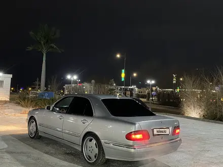 Mercedes-Benz E 280 2000 года за 7 000 000 тг. в Актобе – фото 8