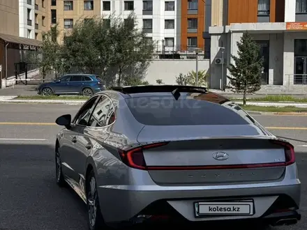 Hyundai Sonata 2021 года за 12 000 000 тг. в Астана – фото 4