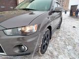 Mitsubishi Outlander 2010 года за 6 500 000 тг. в Астана – фото 2