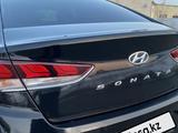 Hyundai Sonata 2017 года за 6 300 000 тг. в Уральск – фото 4