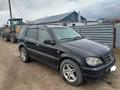 Mercedes-Benz ML 320 2000 года за 4 000 000 тг. в Караганда – фото 2