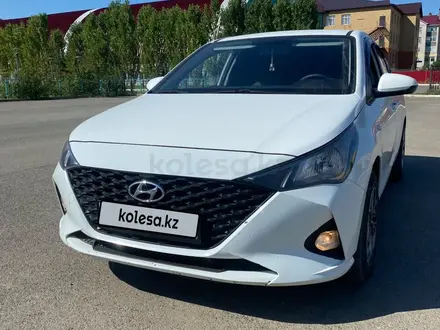 Hyundai Solaris 2021 года за 6 500 000 тг. в Актобе – фото 8