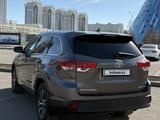 Toyota Highlander 2018 года за 17 250 000 тг. в Астана