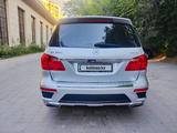 Mercedes-Benz GL 500 2013 года за 17 700 000 тг. в Алматы – фото 4