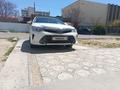 Toyota Camry 2015 года за 11 200 000 тг. в Актау – фото 2