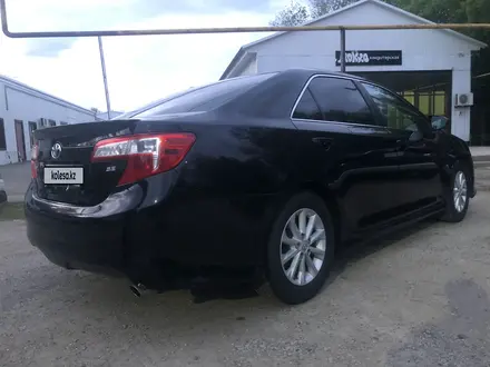 Toyota Camry 2012 года за 7 800 000 тг. в Уральск – фото 3