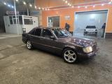 Mercedes-Benz E 280 1993 года за 2 200 000 тг. в Шымкент – фото 4