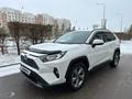 Toyota RAV4 2020 годаүшін14 400 000 тг. в Астана