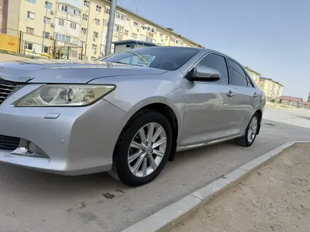 Toyota Camry 2013 года за 8 500 000 тг. в Жанаозен – фото 2