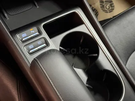 Hyundai Sonata High-Tech 2024 года за 14 390 000 тг. в Алматы – фото 19