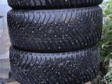 Три шипованные шины Hakkapeliitta 8 245/45 R19 102T XLүшін100 000 тг. в Костанай