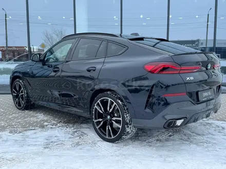 BMW X6 XDrive 40i 2025 года за 74 502 000 тг. в Уральск – фото 2