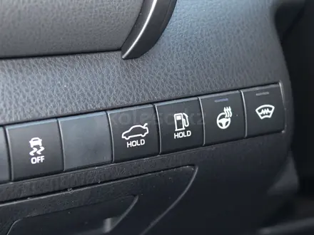 Toyota Camry Luxe 2019 года за 13 500 000 тг. в Шымкент – фото 22