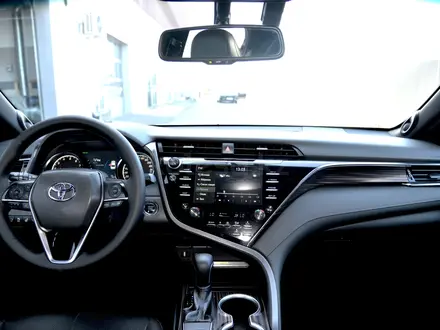 Toyota Camry Luxe 2019 года за 13 500 000 тг. в Шымкент – фото 8
