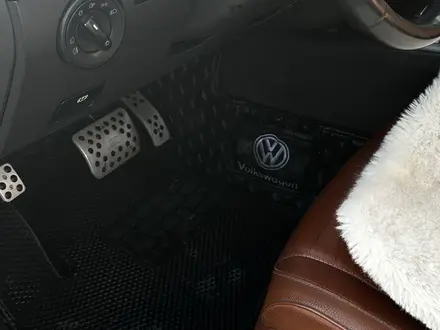 Volkswagen Touareg 2007 года за 6 800 000 тг. в Алматы – фото 24