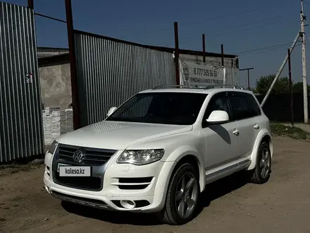 Volkswagen Touareg 2007 года за 6 800 000 тг. в Алматы