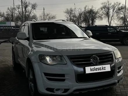 Volkswagen Touareg 2007 года за 6 800 000 тг. в Алматы – фото 8