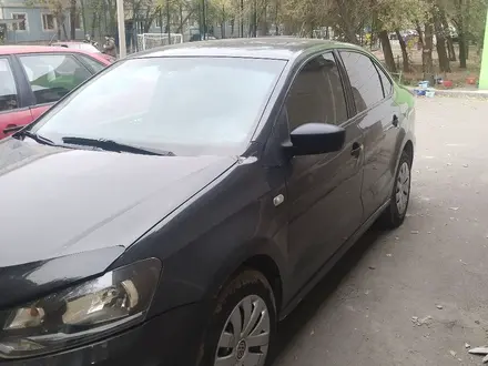 Volkswagen Polo 2013 года за 3 400 000 тг. в Караганда – фото 2