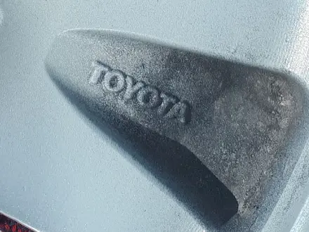 R18 Toyota Land Cruiser комплект без дефектов за 170 000 тг. в Алматы – фото 66