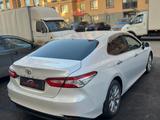 Toyota Camry 2018 годаүшін14 100 000 тг. в Астана – фото 3