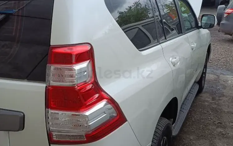 Toyota Land Cruiser Prado 2014 года за 17 200 000 тг. в Петропавловск