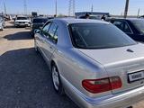 Mercedes-Benz E 240 2001 года за 5 100 000 тг. в Туркестан – фото 3