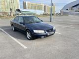 Toyota Camry 1997 года за 3 300 000 тг. в Астана – фото 2