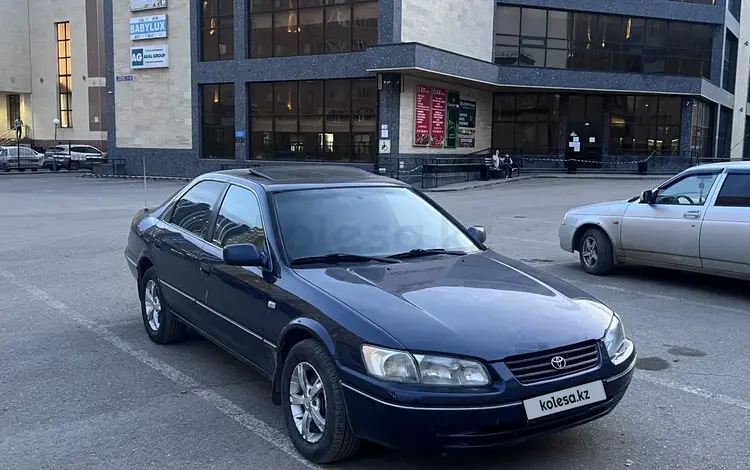 Toyota Camry 1997 года за 3 300 000 тг. в Астана